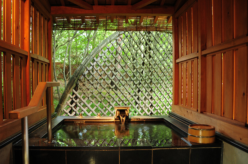 Guest room with Open-Air Bath